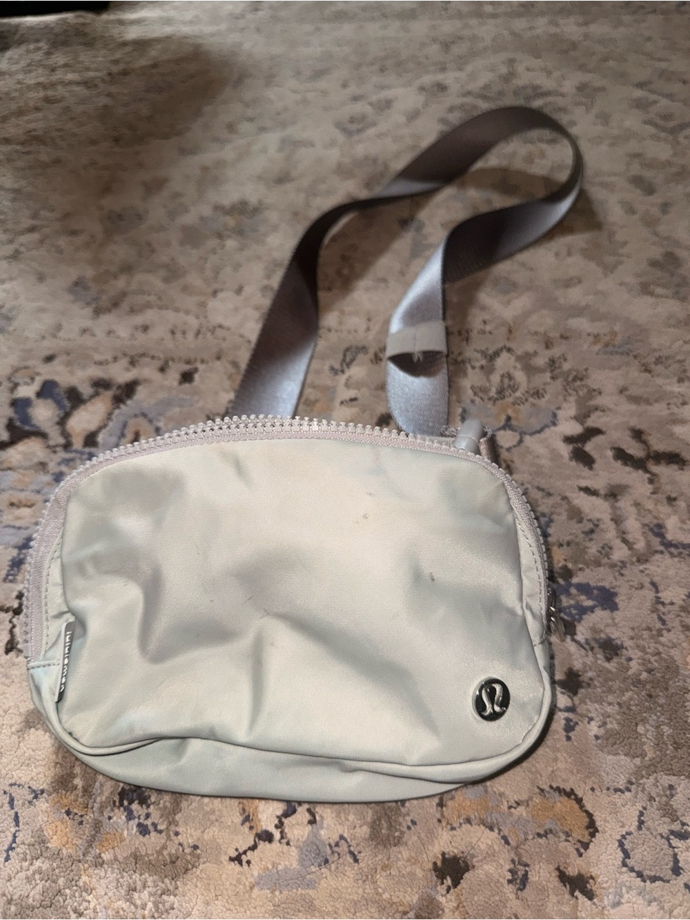 Lululemon Everywhere Belt Bag